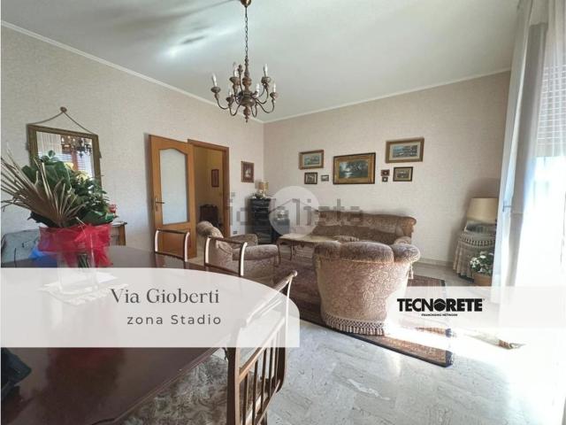 Appartamento in vendita di 115 m² in Via Vincenzo Gioberti, 58