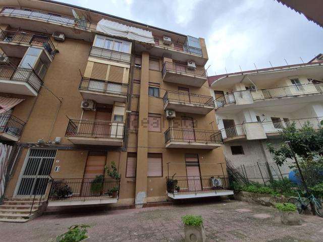 Appartamento in vendita di 115 m² in Via Vincenzo Guastella