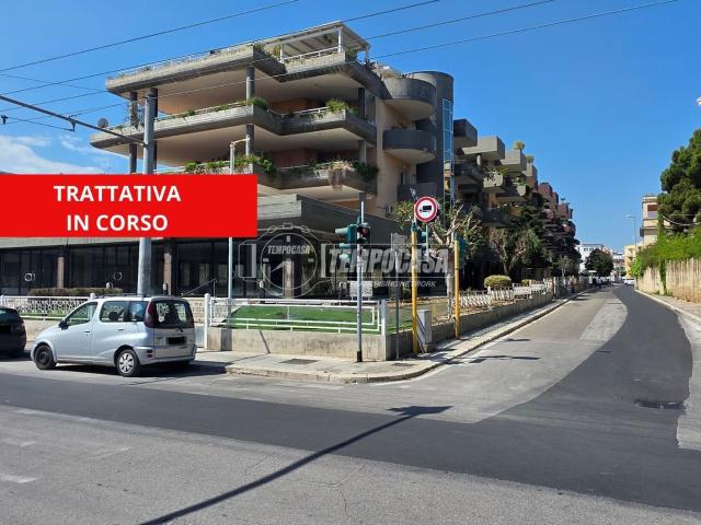 Appartamento in vendita di 115 m² in Via Vincenzo Roppo