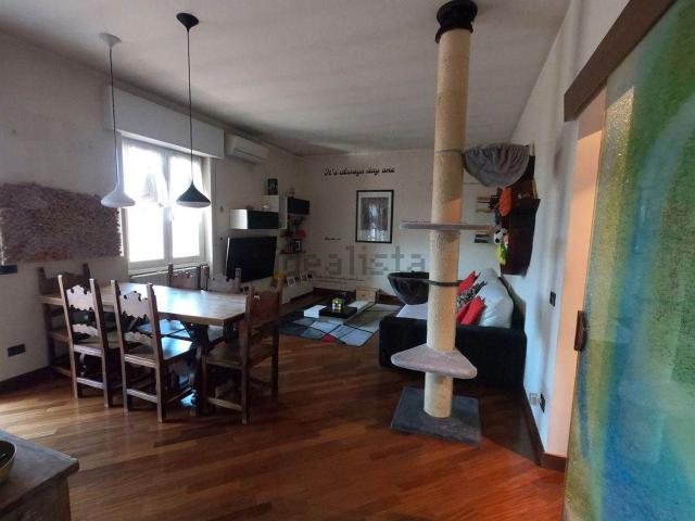 Appartamento in vendita di 115 m² in Via XXV Aprile, 235