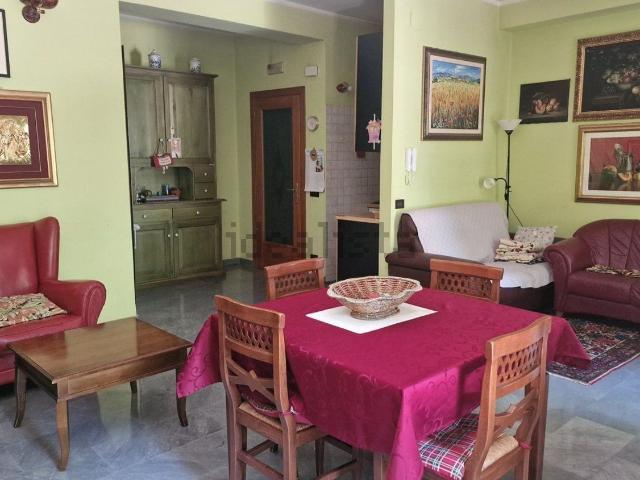 Appartamento in vendita di 115 m² in Viale Aldo Moro, 21