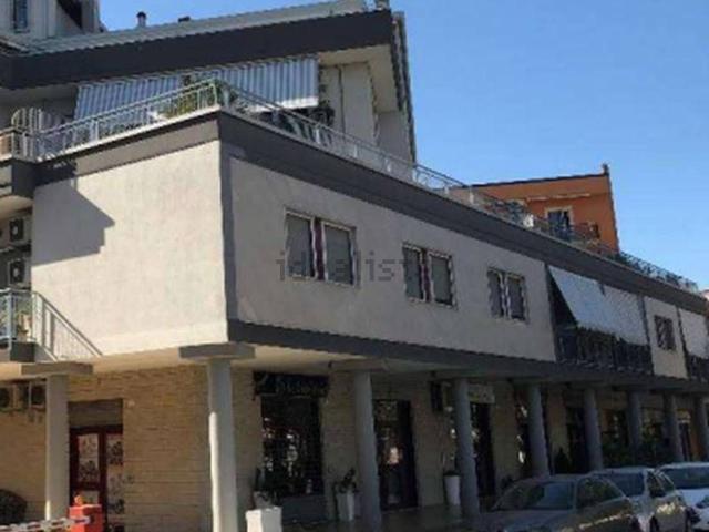 Appartamento in vendita di 115 m² in Viale Aldo Moro, 86
