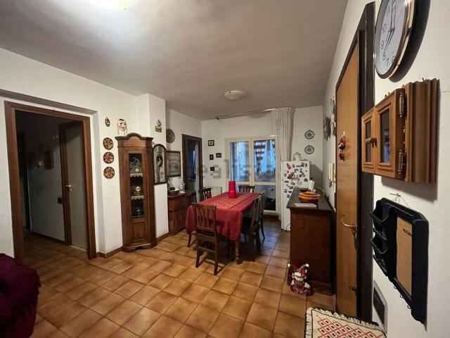 Appartamento in vendita di 109 m² in Viale America, 23
