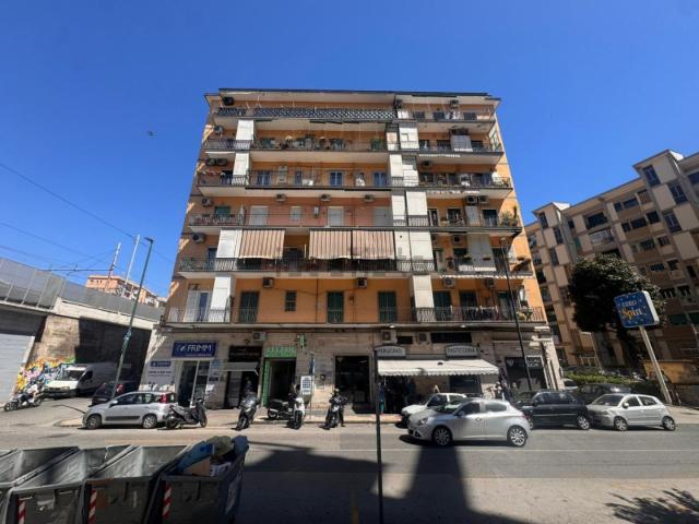 Appartamento in vendita di 115 m² in Viale Cavalleggeri D&apos Aosta, 7