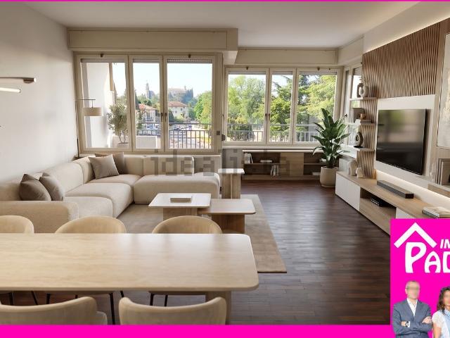 Appartamento in vendita di 115 m² in Viale della Vittoria, 7