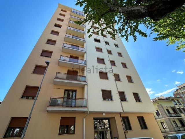 Appartamento in vendita di 115 m² in Viale della Rimembranza, 129