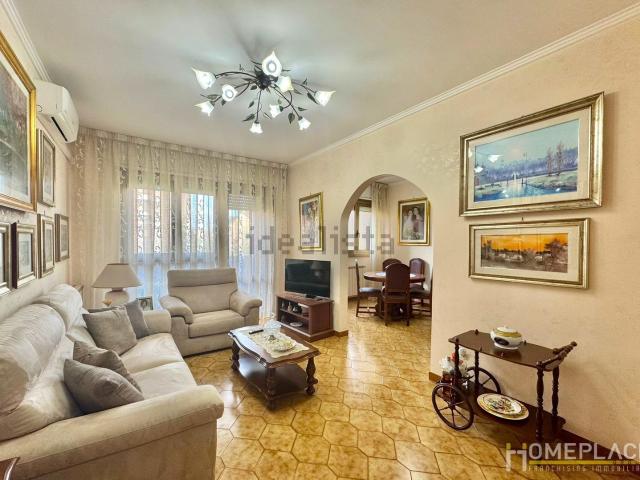 Appartamento in vendita di 115 m² in Viale di Torre Maura, 80