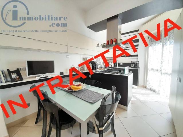 Appartamento in vendita di 115 m² in Viale Emilia, 78