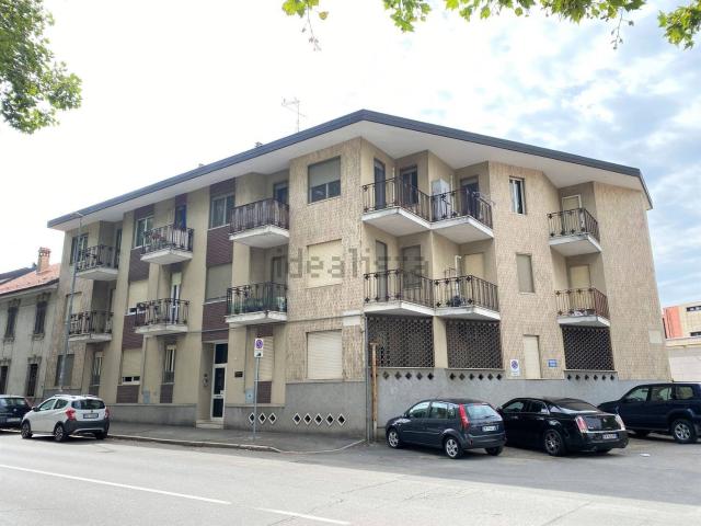 Appartamento in vendita di 115 m² in Viale Giulio Cesare, 313