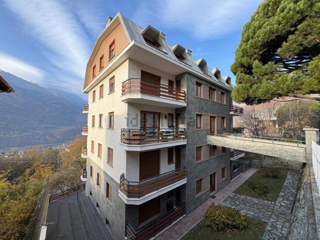 Appartamento in vendita di 115 m² in Viale IV Novembre, 84