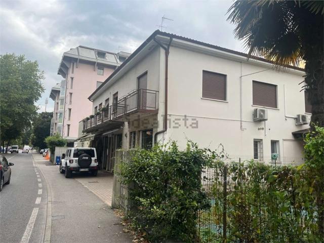 Appartamento in vendita di 115 m² in Viale Monfenera, 11