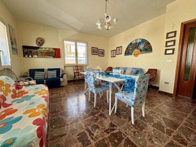 Appartamento in vendita di 115 m² in Viale Nettuno, 41