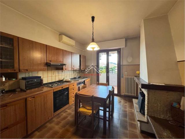 Appartamento in vendita di 115 m² in Viale Sempione
