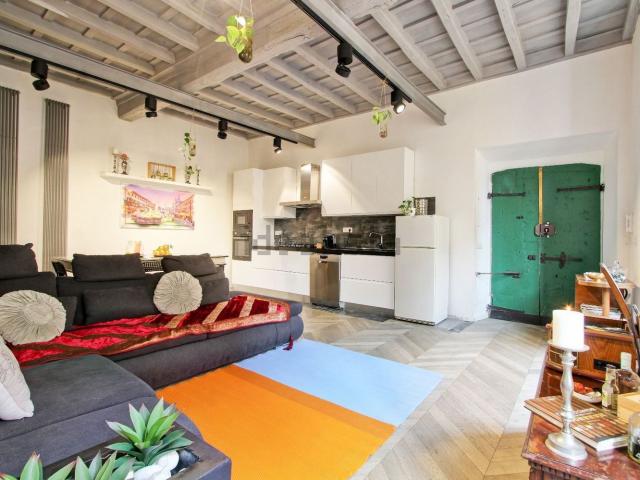 Appartamento in vendita di 115 m² in Vicolo della Scala, 10