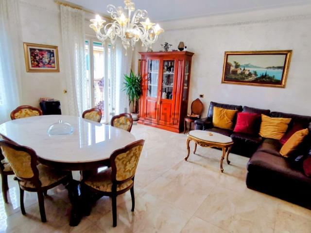 Appartamento in vendita di 115 m² in Corso Felice Cavallotti