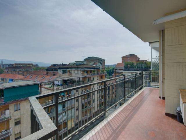 Appartamento in vendita di 115 m² in Corso Monte Cucco, 131