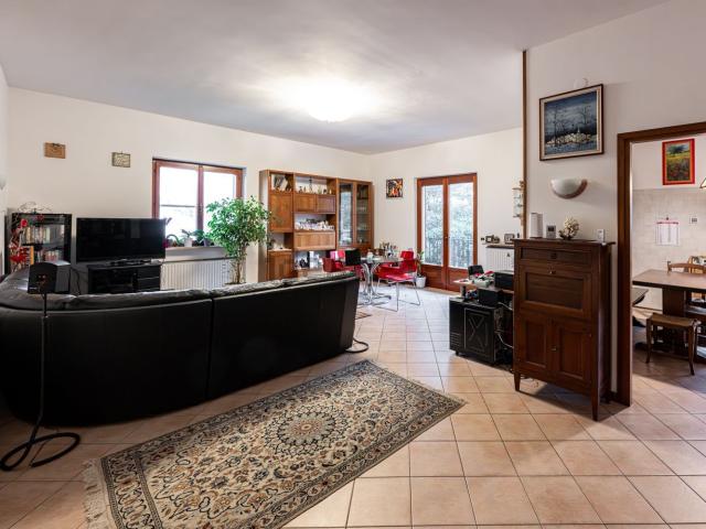 Appartamento in vendita di 115 m² in Frazione Duino, 75