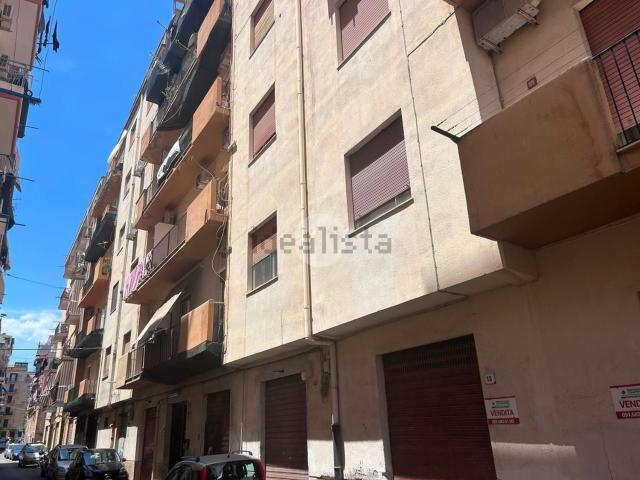 Appartamento in vendita di 115 m² in Largo Orlando, 15