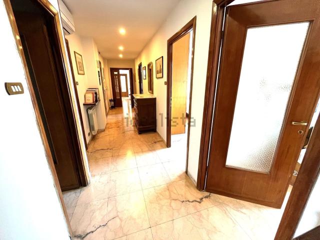 Appartamento in vendita di 115 m² in Piazza Caduti per la Libertà