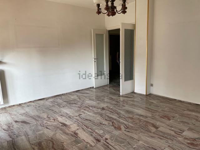 Appartamento in vendita di 115 m² in Piazza Bartolomeo Sella, 18