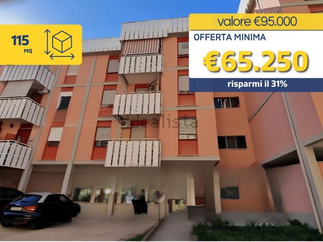 Appartamento in vendita di 115 m² in Piazza Giacomo Brodolini, 59