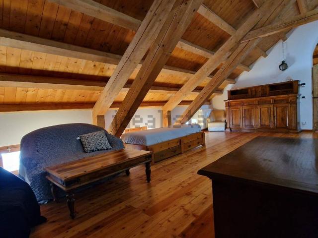 Appartamento in vendita di 115 m² in Piazza Donatori di Sangue, 6