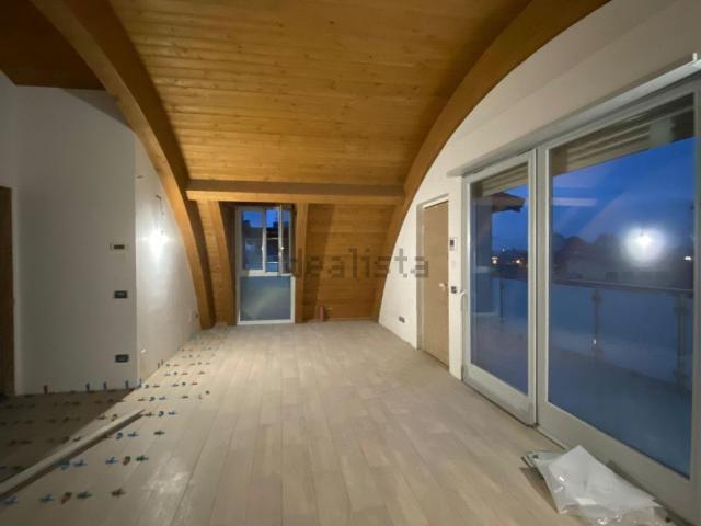 Appartamento in vendita di 115 m² in Piazza Monte Bianco, 9