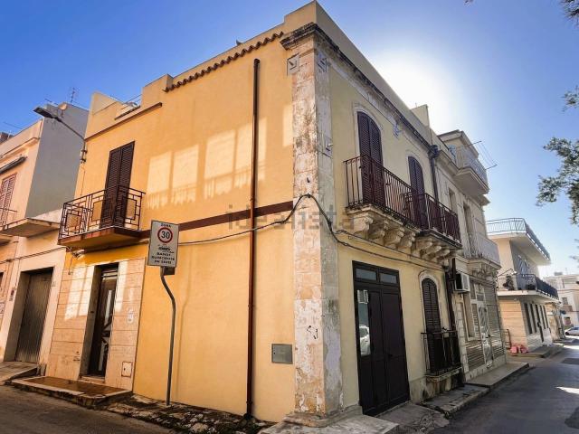 Appartamento in vendita di 115 m² in Piazza Regina Margherita, 4