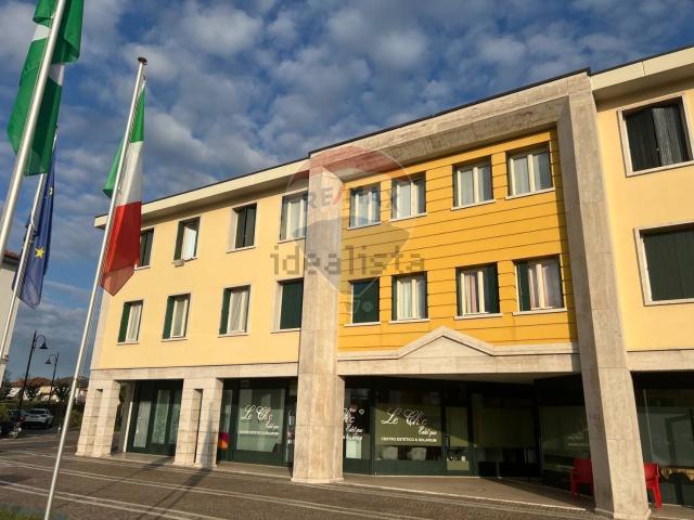 Appartamento in vendita di 115 m² in Piazza Vittorio Veneto, 15