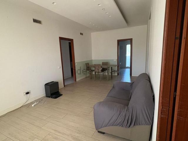 Appartamento in vendita di 115 m² in Piazzale Hegel, 18