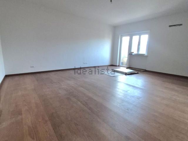 Appartamento in vendita di 116 m² in Via C. Battisti, 89