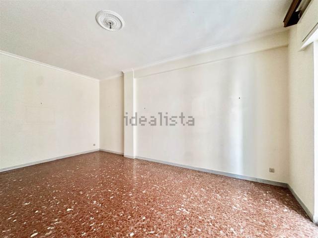 Appartamento in vendita di 116 m² in Via Col di Lana