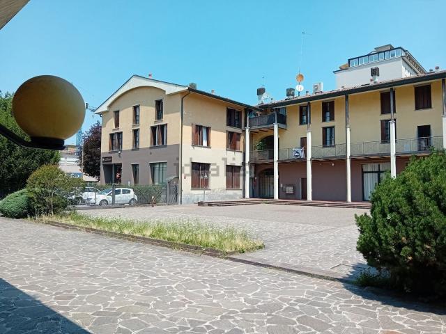 Appartamento in vendita di 116 m² in Via Cadorna