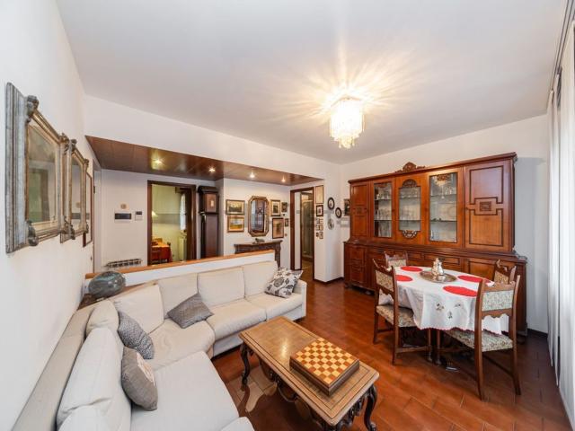 Appartamento in vendita di 116 m² in Via Ciro Menotti, 3