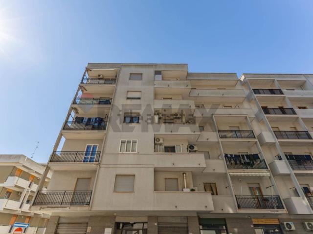 Appartamento in vendita di 116 m² in Via Antonio Micoli, 25