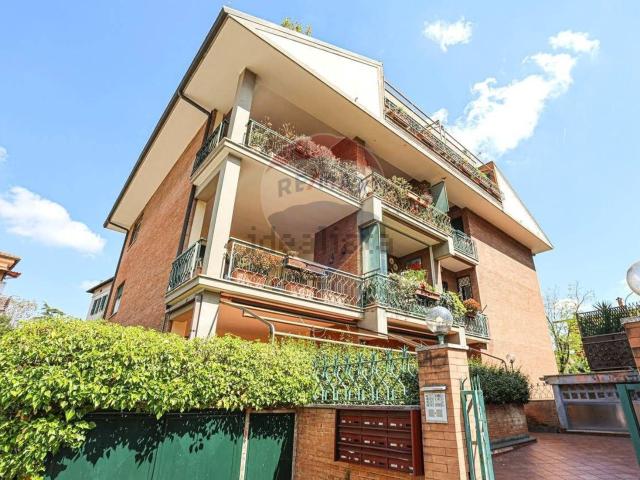 Appartamento in vendita di 116 m² in Via al Quarto Miglio, 26