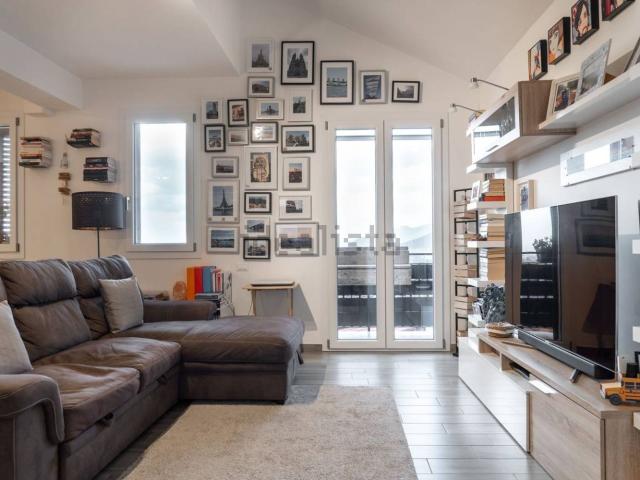Appartamento in vendita di 116 m² in Via Aquino