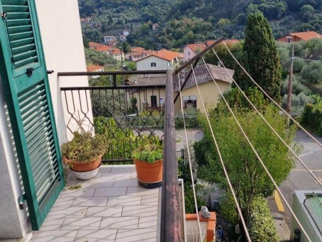 Appartamento in vendita di 116 m² in Via B. Gazzoli