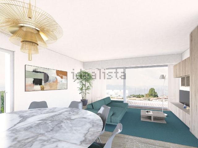 Appartamento in vendita di 116 m² in Via Bolzano
