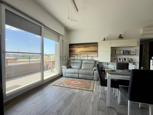 Appartamento in vendita di 116 m² in Via Gabriele D&apos Annunzio, 22