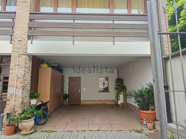 Appartamento in vendita di 116 m² in Via Geremia Bonomelli, 21