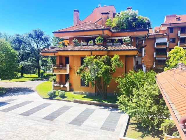 Appartamento in vendita di 116 m² in Via Giacomo Matteotti, 55