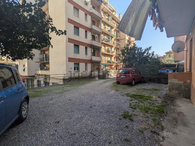Appartamento in vendita di 116 m² in Via Giovanni Arrivabene