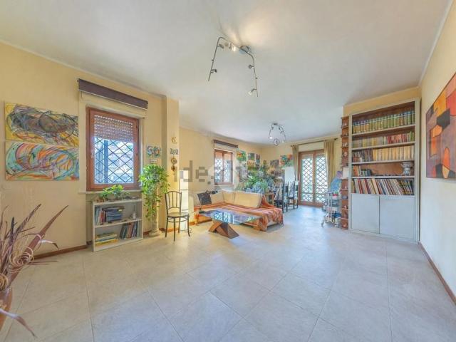 Appartamento in vendita di 116 m² in Via Guido Guida, 30