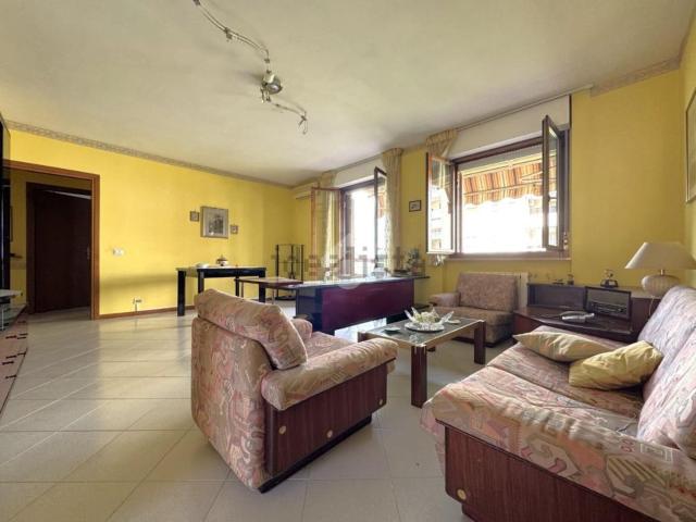 Appartamento in vendita di 116 m² in Via dei Buccheri