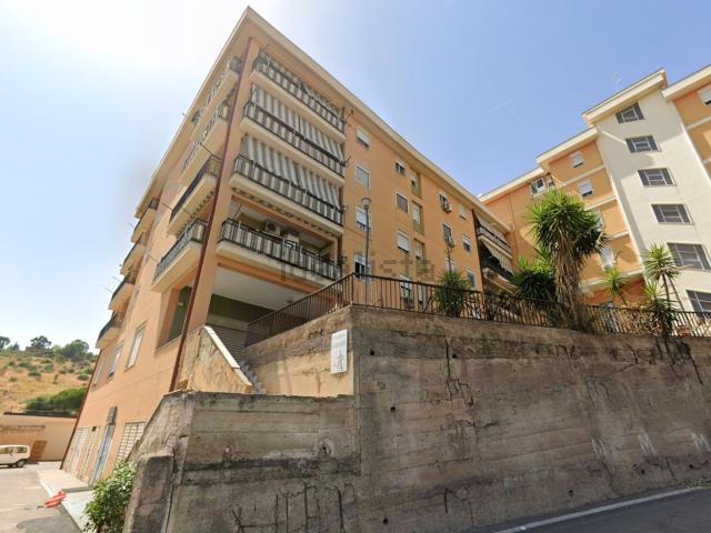 Appartamento in vendita di 116 m² in Via delle Calcare