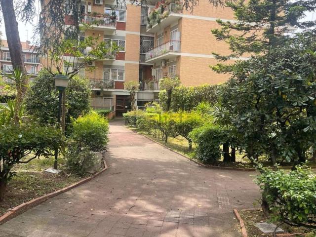 Appartamento in vendita di 116 m² in Via di Boccea, 309