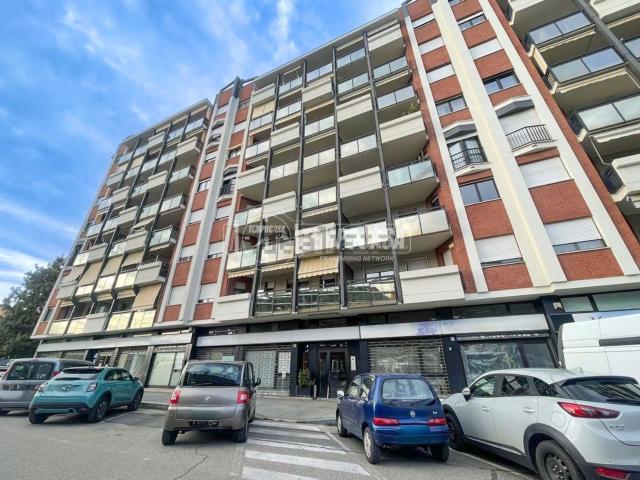 Appartamento in vendita di 116 m² in Via Druento, 42