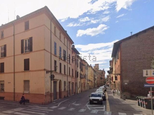 Appartamento in vendita di 116 m² in Via Fratelli Cairoli, 41