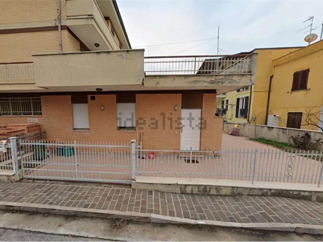 Appartamento in vendita di 116 m² in Via II Giugno, 24